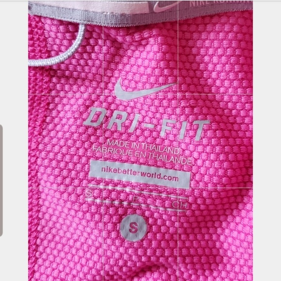 🥀Womens Pink Zip Up Dri-Fit Nike Jacket🥀 - Picture 4 of 4